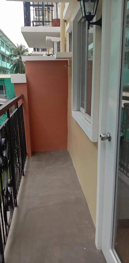 Spacious 1 Bedroom At Arezzo Place Davao With Pool,Wifi And Netflix ภายนอก รูปภาพ